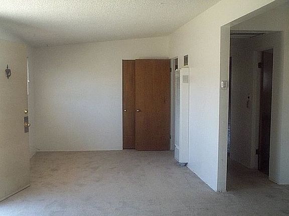 4th image of 71784 El Paseo Dr