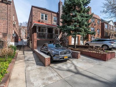 34-11 75th St, Jackson Heights, NY, 11372