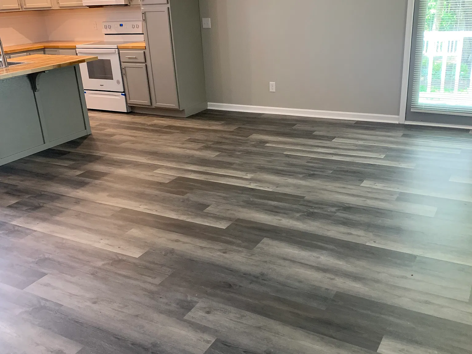 2 bed, 1100 sqft, $1,500 — Photo 2