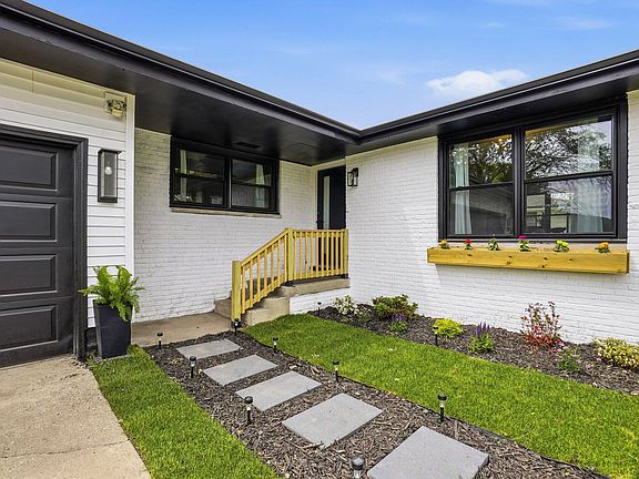 3rd image of 2607 W 60th Dr