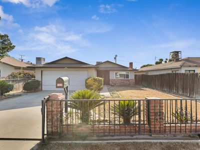 1929 Belmont St, Delano, CA, 93215