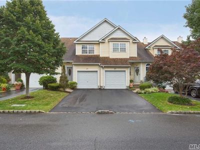29 Blueberry Ct, Melville, NY, 11747