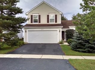 2113 Clarewood Ln, Mundelein, IL