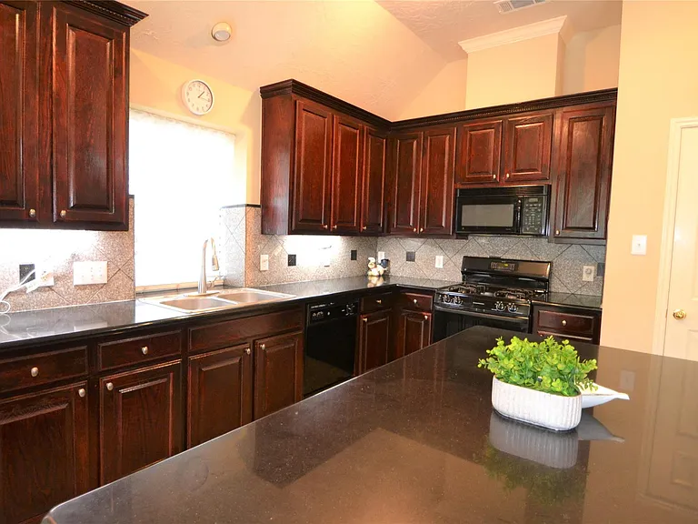 1514 Coyote Hills Ln — Photo 8