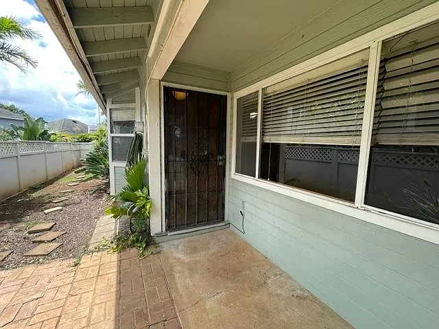 3 bed, 1267 sqft, $3,600 — Photo 2