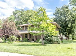 5057 Parish Dr, Roeland Park, KS 66205