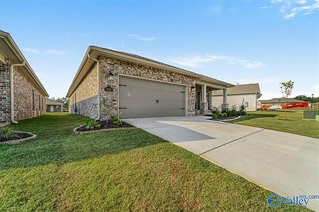 4 bed, 2153 sqft, $2,275 — Photo 3