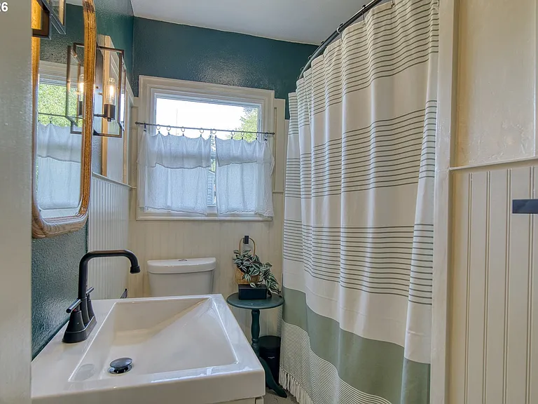 2611 SE 153rd Ave — Photo 8