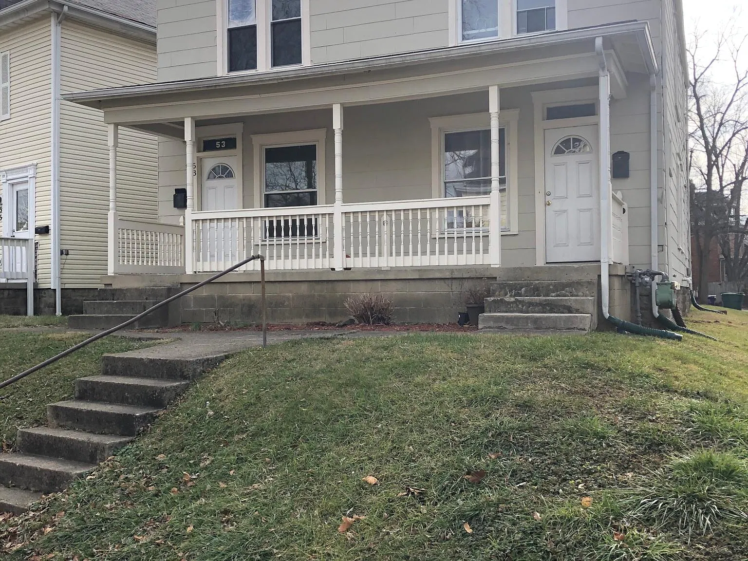 3 bed, 1230 sqft, $2,025 — Photo 1
