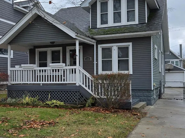1368 Smith Ave, Birmingham, MI 48009
