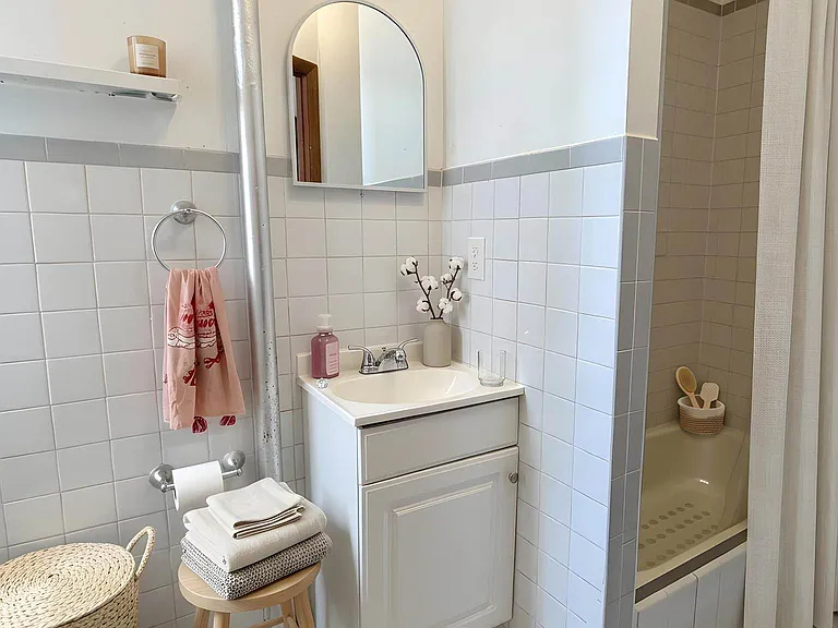 125 Bedford Ave #4R — Photo 4