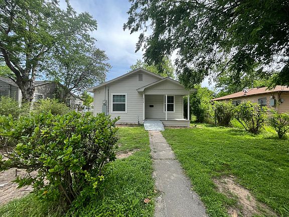 3rd image of 2706 Gertrude Ave