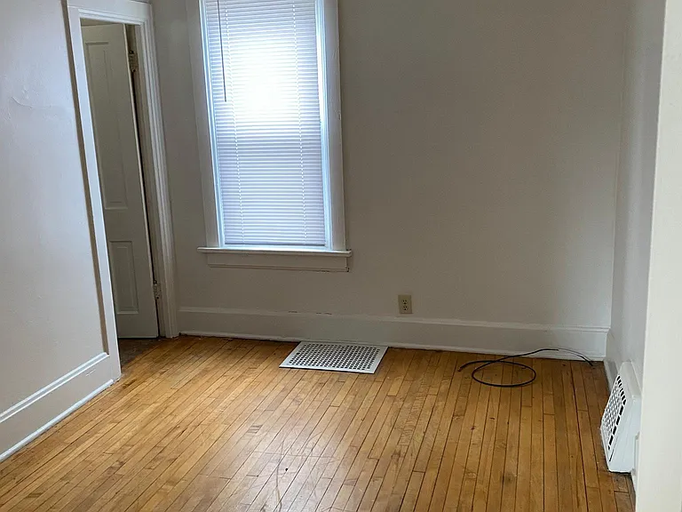 4311 Sheridan Rd #1 — Photo 5