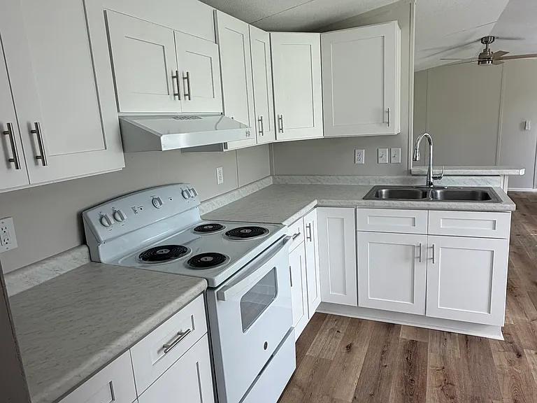 247 Kitchings Cir — Photo 9