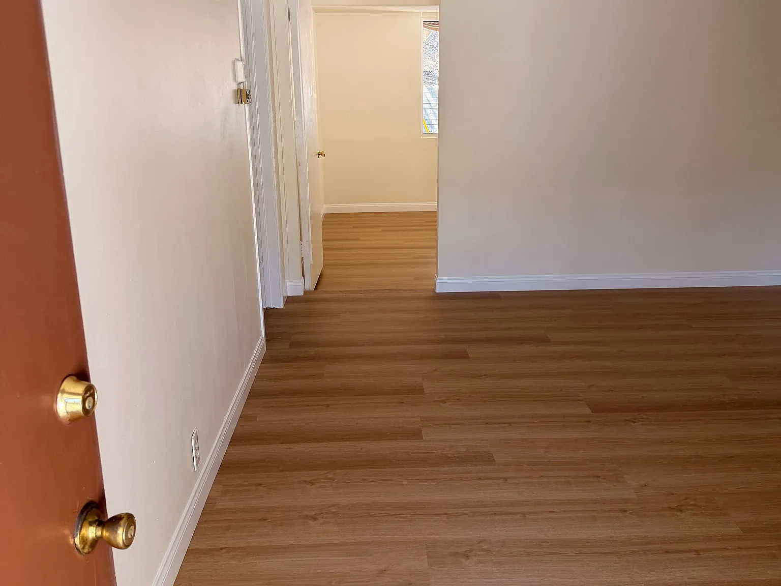3 bed, 1232 sqft, $4,200 — Photo 1