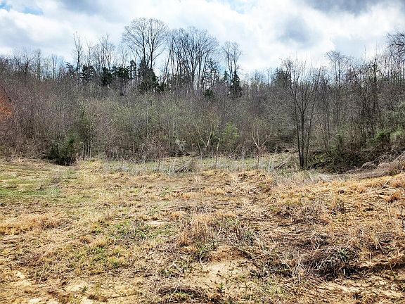 5th image of 4391 Natural Tunnel Pkwy