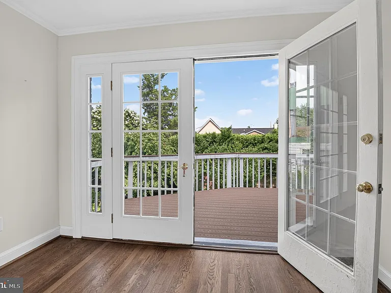 7823 Marion Ln — Photo 8