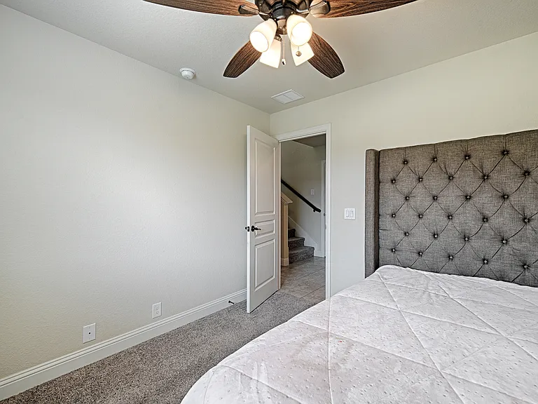 1721 Maplewood Dr — Photo 21
