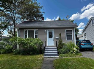 1 Stairs St, Dartmouth, NS B3A3E8
