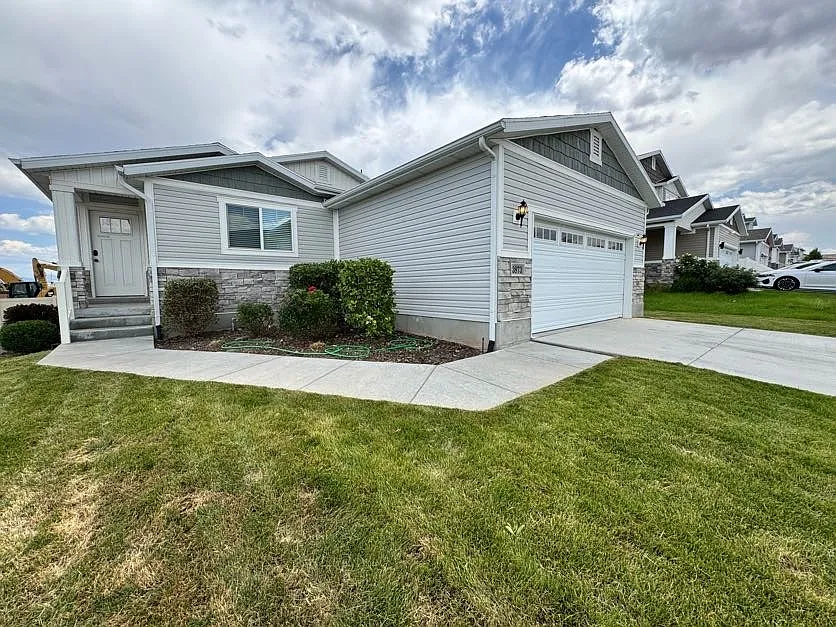 3873 Sigma Drive — Photo 3