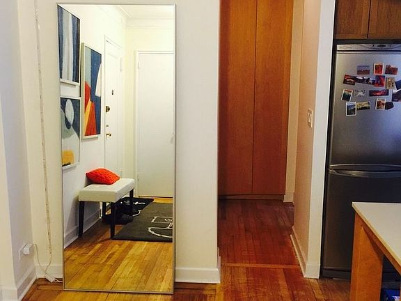 5th image of 305 W 52nd St APT 5M