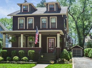 11 Hathaway Pl, Glen Ridge, NJ 07028