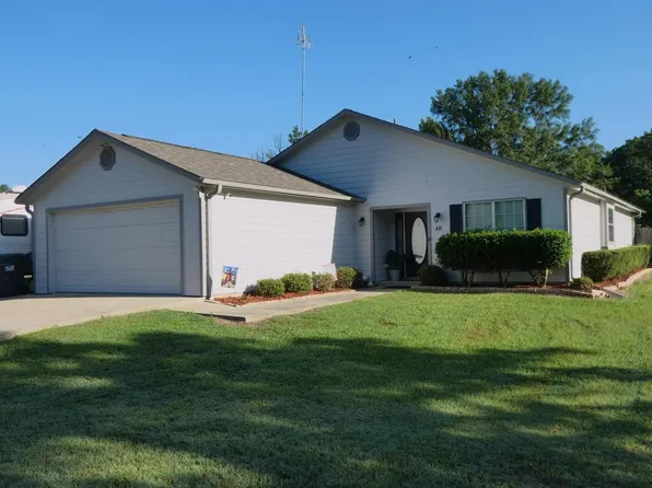 40 County Road 1520, Mount Pleasant, TX 75455