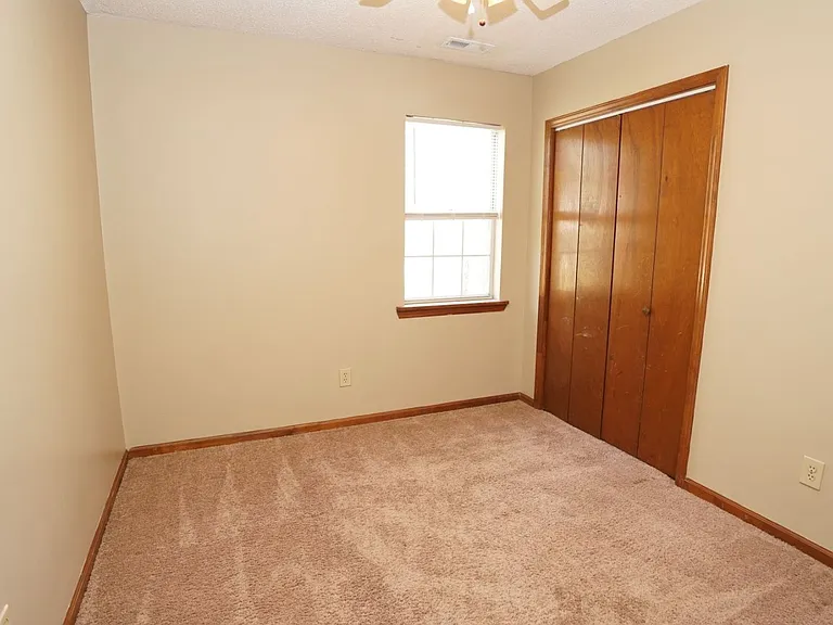 103 N Ginger Dr — Photo 14