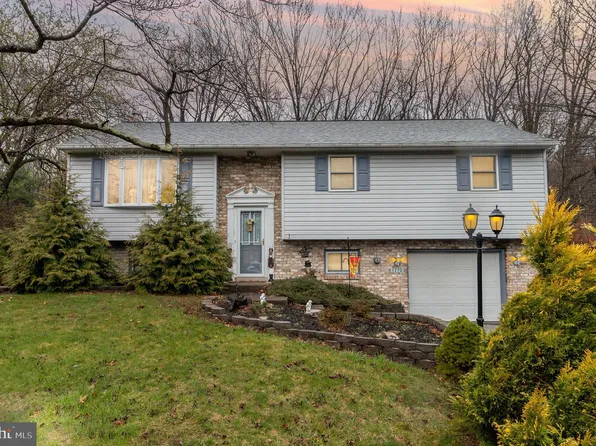 1770 Sunnyhill Ln, Dauphin, PA 17018