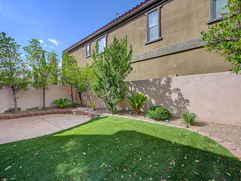 2429 Granada Bluff Ct — Photo 42