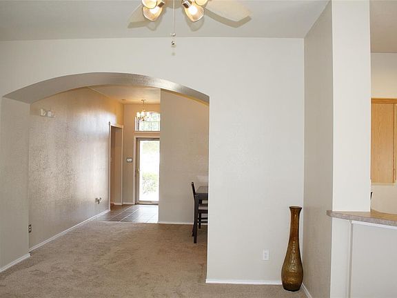 3rd image of 114 Charlotte Dr