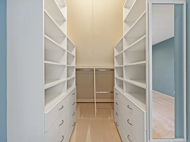 9 Heritage Ct — Photo 30