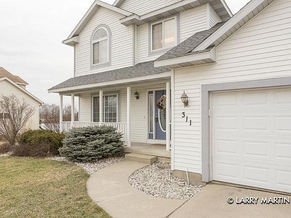 5th image of 311 Summer Cir SE