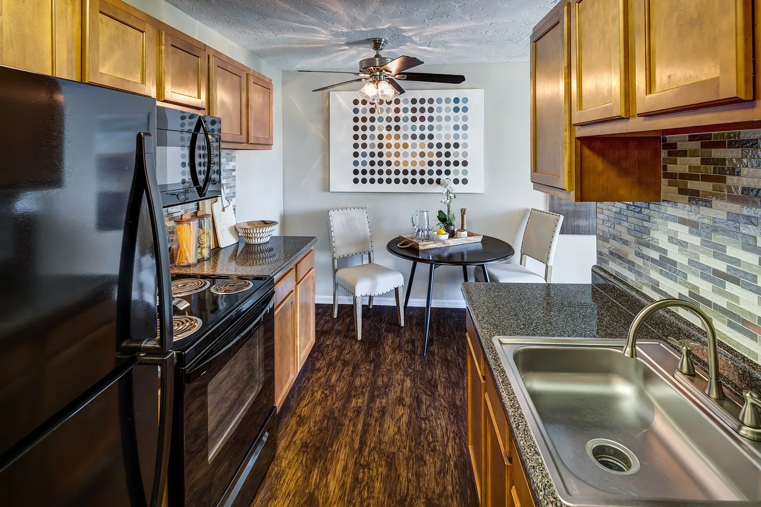 Solon Club Apartment Homes — Photo 3