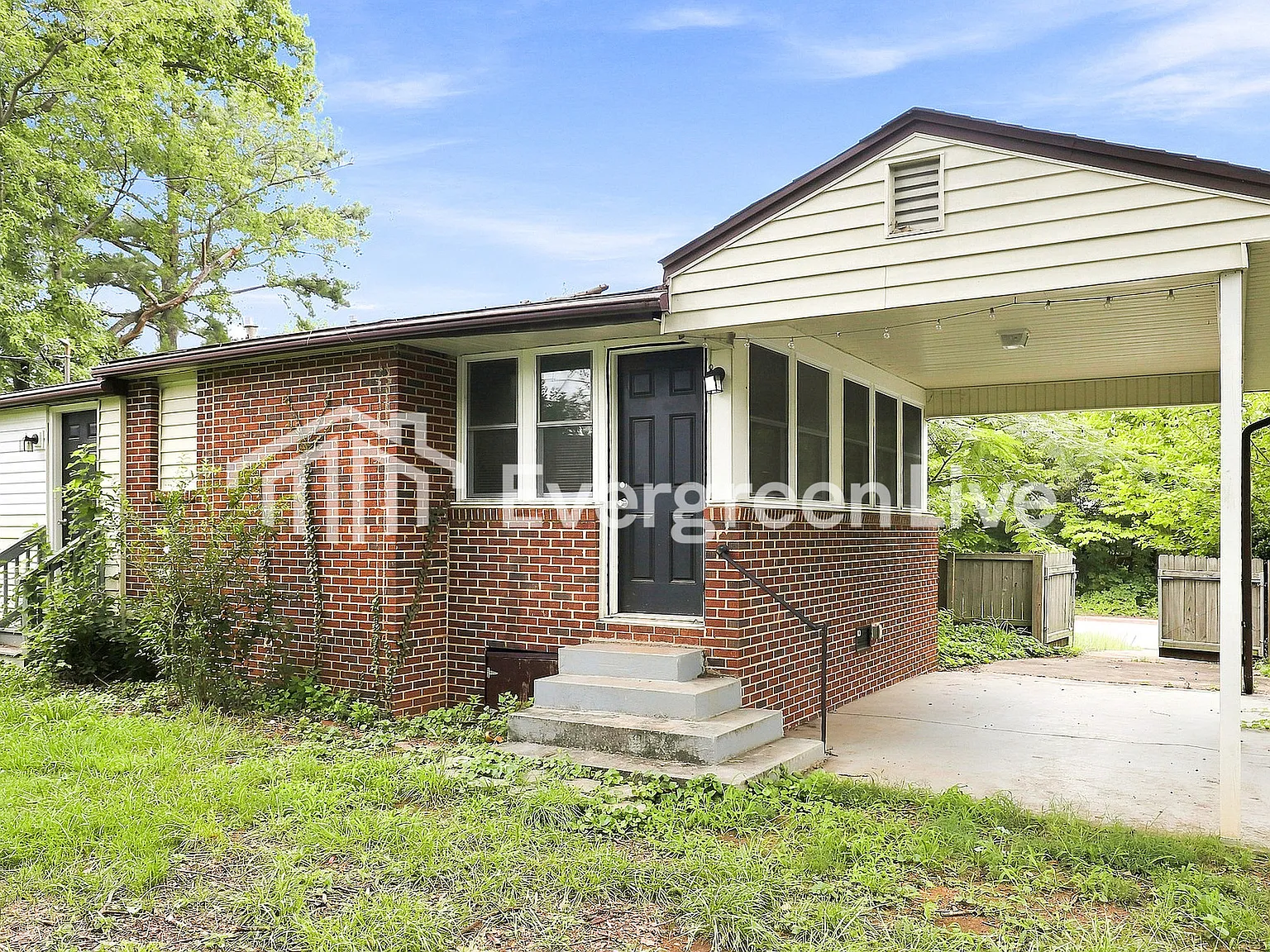 3 bed, 2.0 bath, 1456 sqft, $1,745 — Photo 3