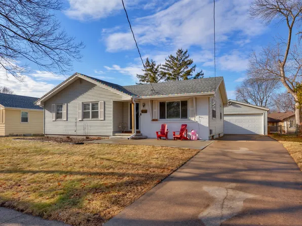 5012 Lyndale Dr, Des Moines, IA 50310