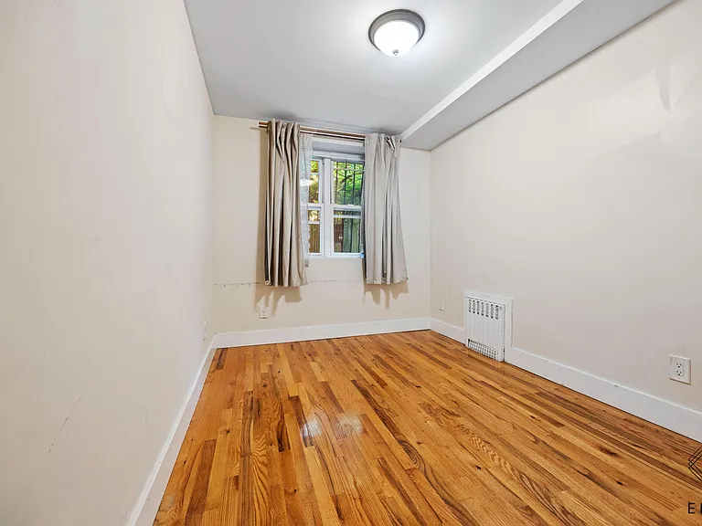 63 Pulaski St #1A — Photo 12