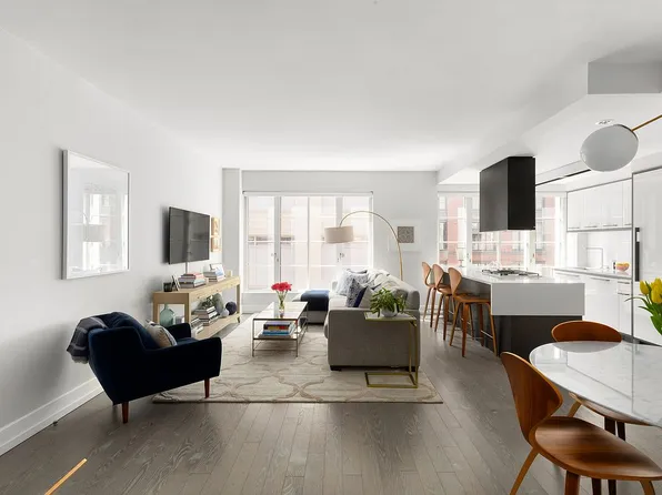 70 Charlton St APT 19D, New York, NY 10014