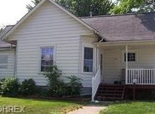 119 Bell Ave, Elyria, OH 44035