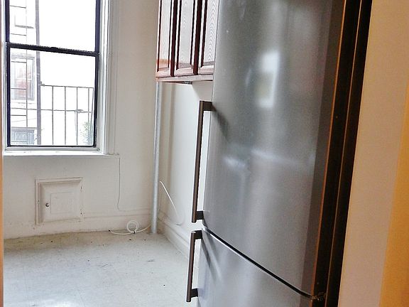 4th image of 892 Nostrand Ave APT 2