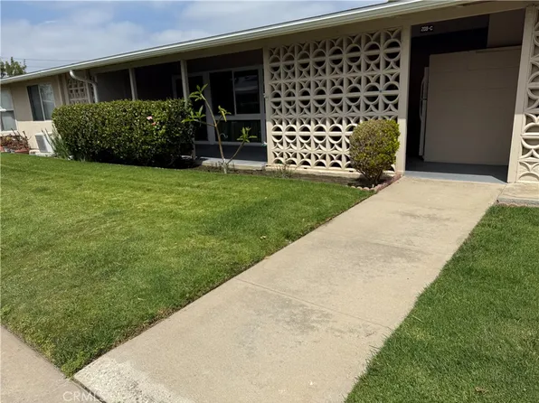 13199 El Dorado Dr #M9-208c, Seal Beach, CA 90740