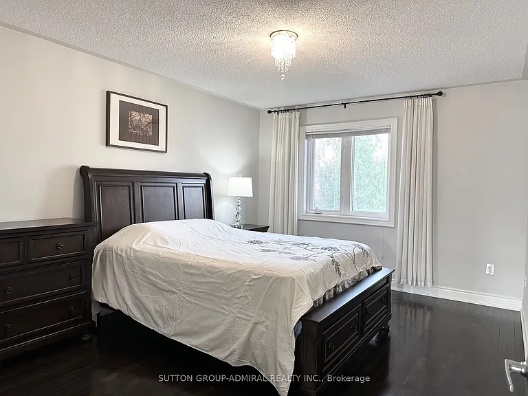 15 Roderick Ct — Photo 20