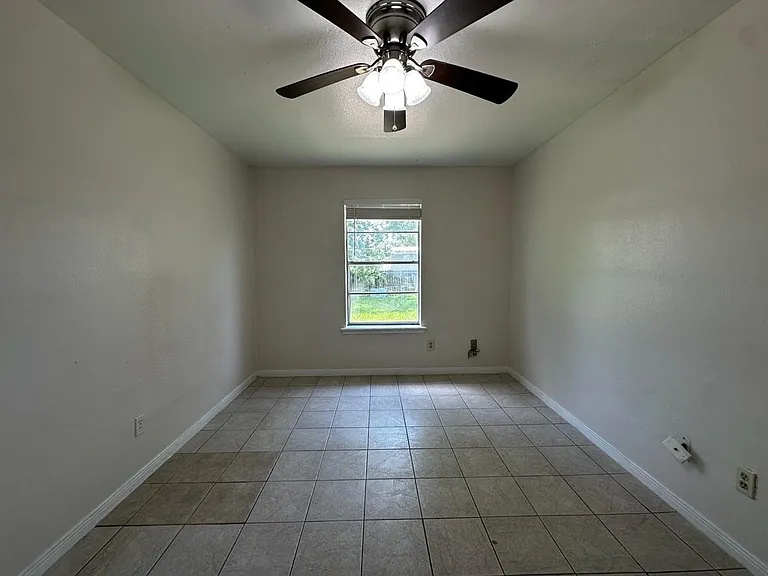 4659 Orange Cir S — Photo 10