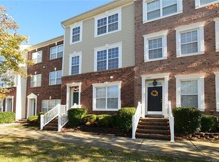 8723 Lenox Pointe Dr, Charlotte, NC 28273
