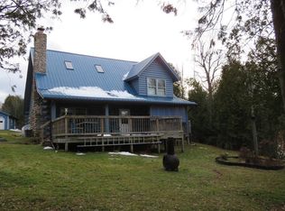 432 Emery Rd, Mooers Forks, NY 12959