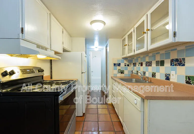 1111 Maxwell Ave #115 — Photo 2