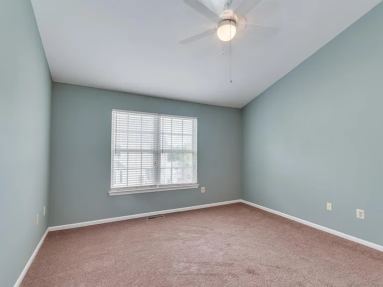 5806 Riverfront Dr — Photo 21