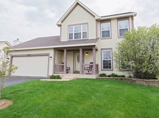 1650 Peter Ln, Romeoville, IL 60446