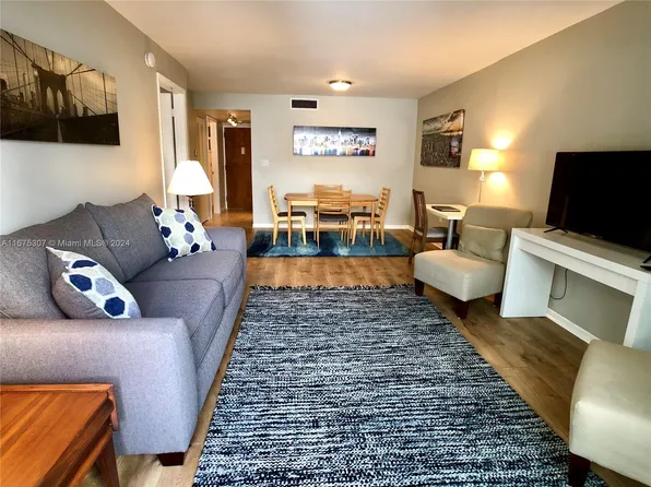 4101 Indian Creek Dr APT 302, Miami Beach, FL 33140