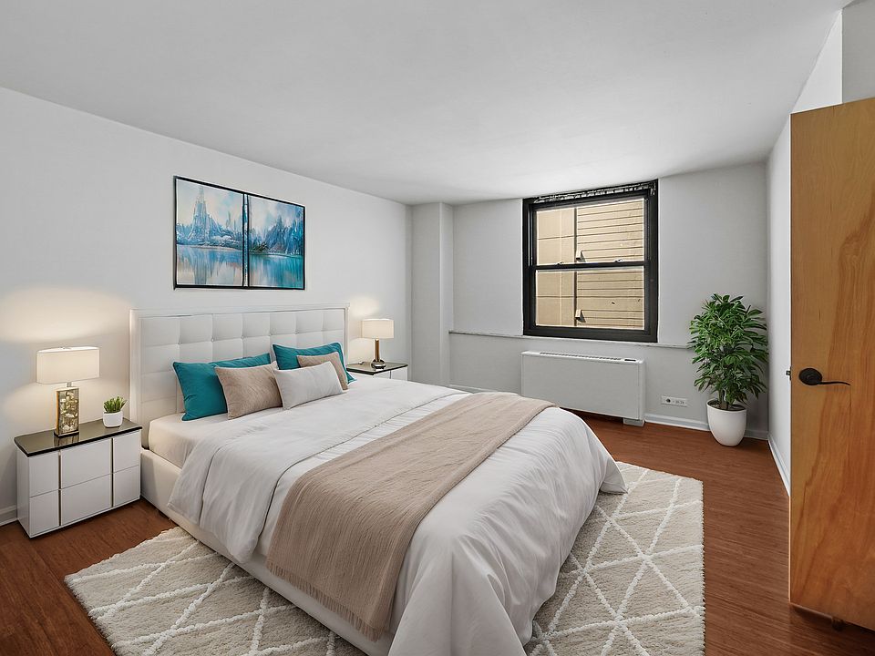 2nd image of 5701 N Sheridan Rd APT 29K